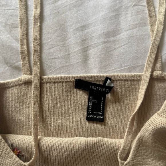 Forever 21 Knitted Crop tank top with embroided flower details | tan | Small - Picture 3 of 3